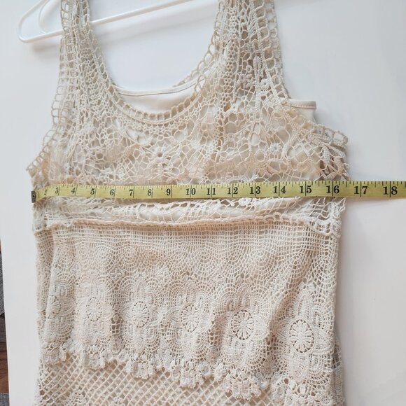 Gorgeous Layered Lace Dress with Lining Slip Beige American Eagle - Picture 6 of 7